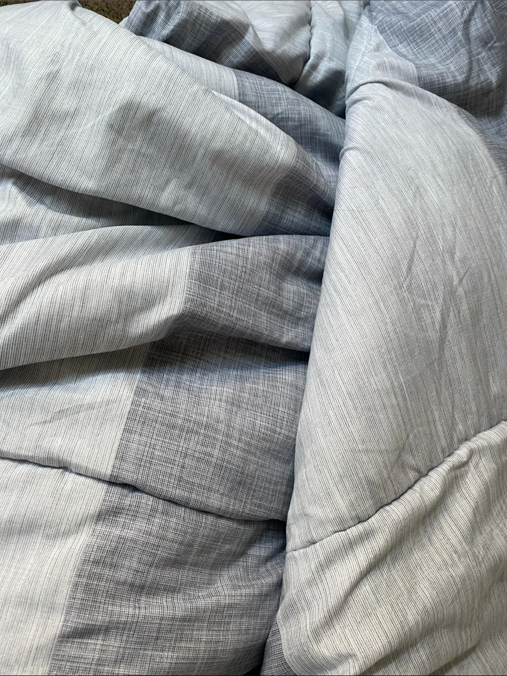 Classic Gray & Light Gray Patchwork Comforter 84in х 80in
